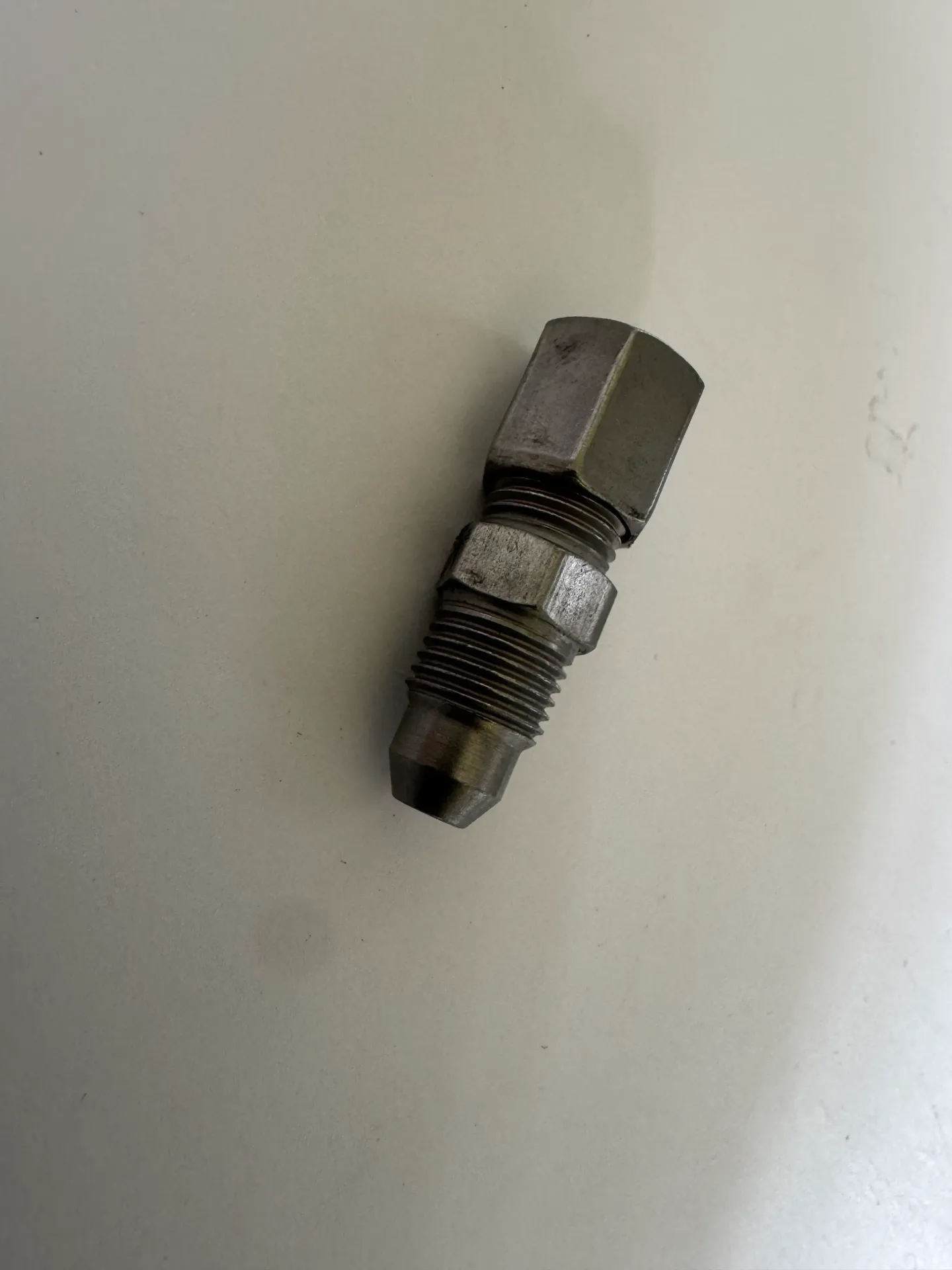6mm non return stud coupler Beka