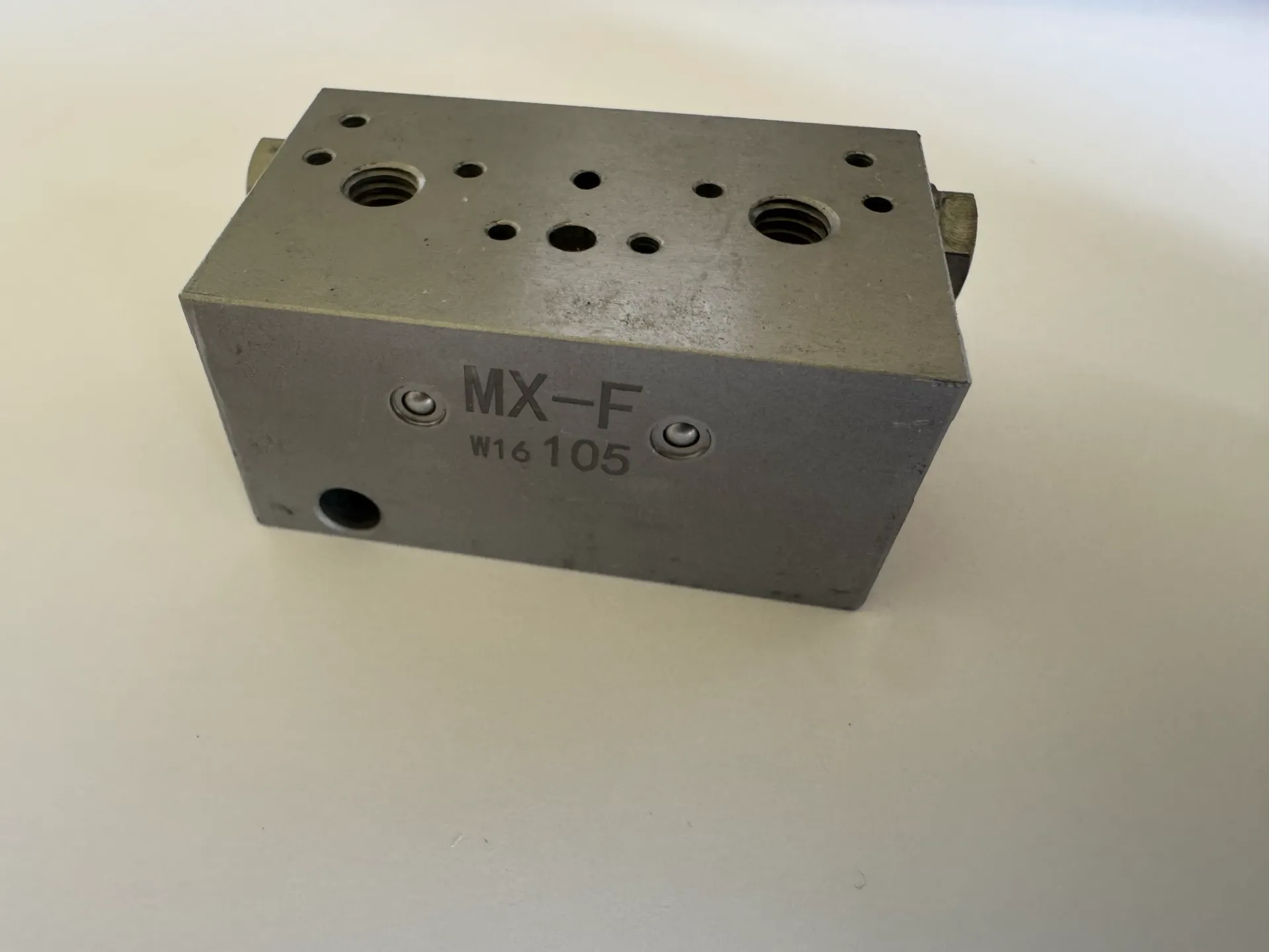Mx-F End Element 105 
