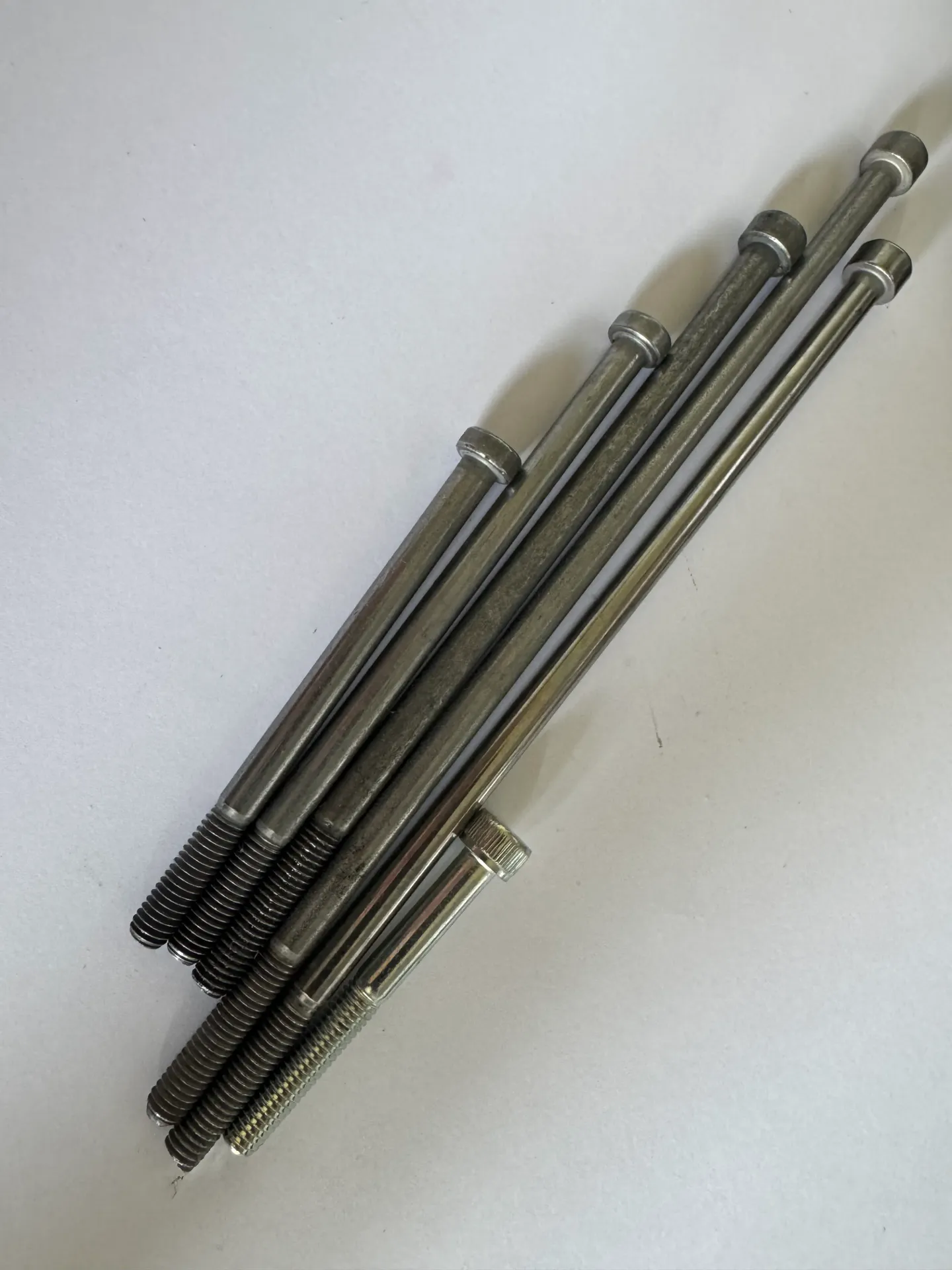 11 Section Tie rod Bolt x 1     