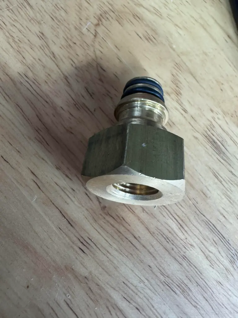 Scania to 1/4 Bsp adapter 